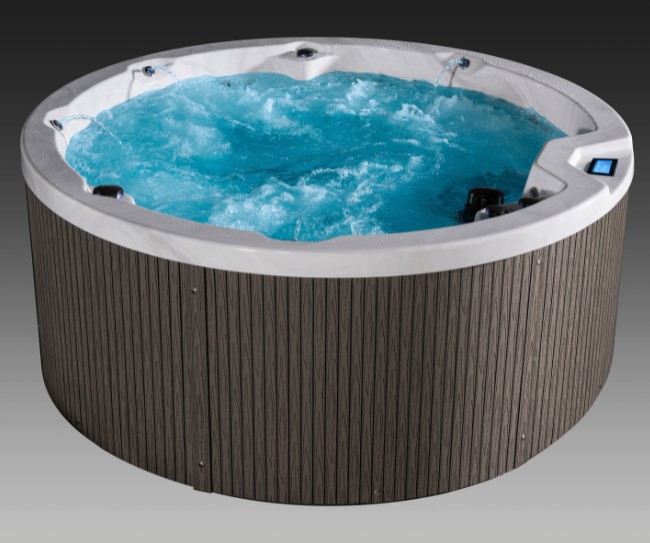 Icelandic Cyclone 3 Filled Tub with Water (4)